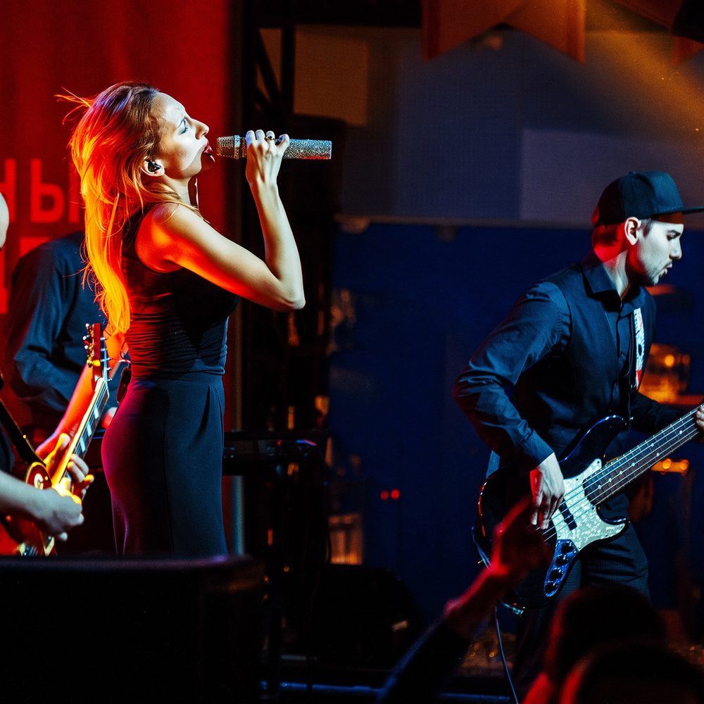 Endorphin Live band on stage